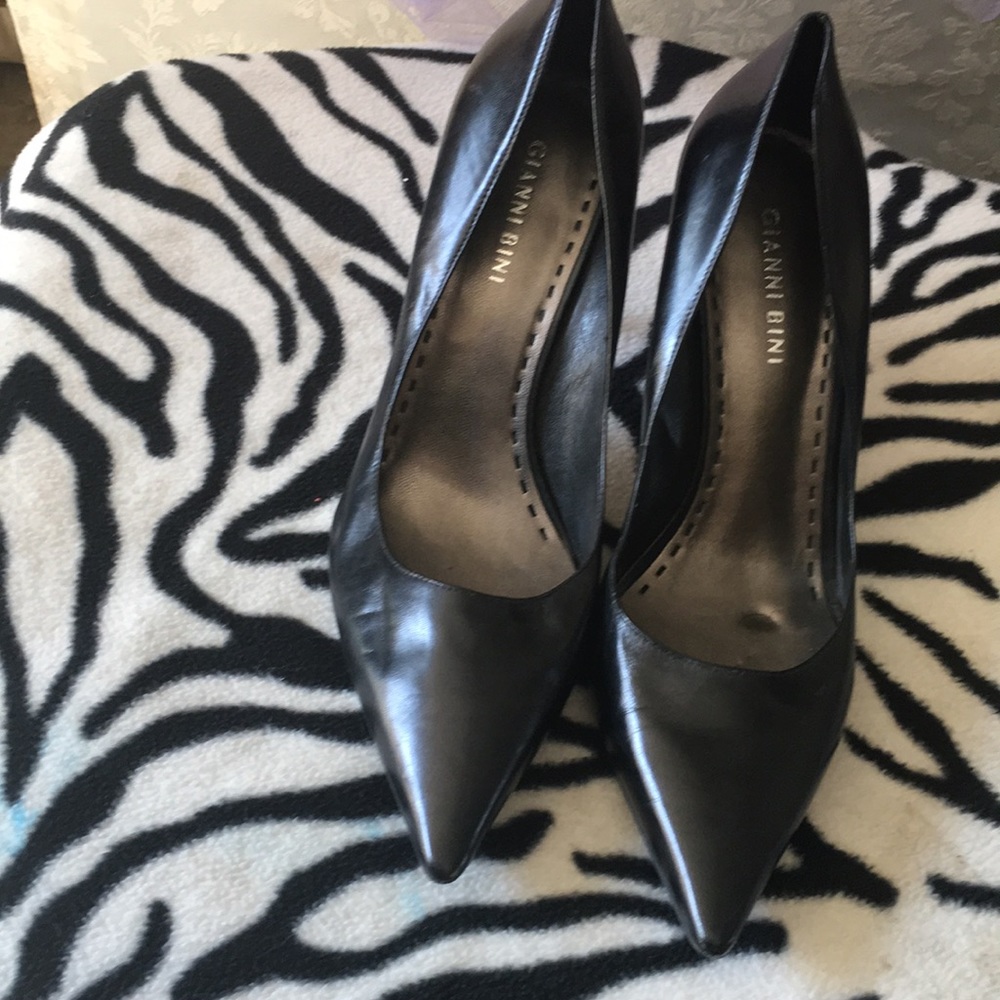 Gianni Bini black leather stilettos.  8 1/2 M